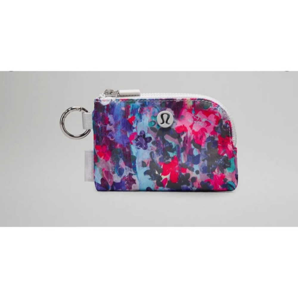 Lululemon Clippable Card Pouch